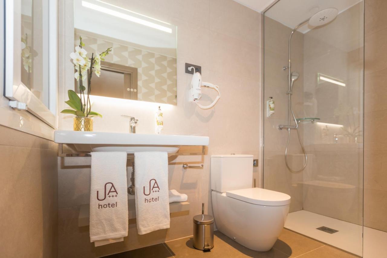 Urban A+++ Hotel Tres Cantos Kültér fotó