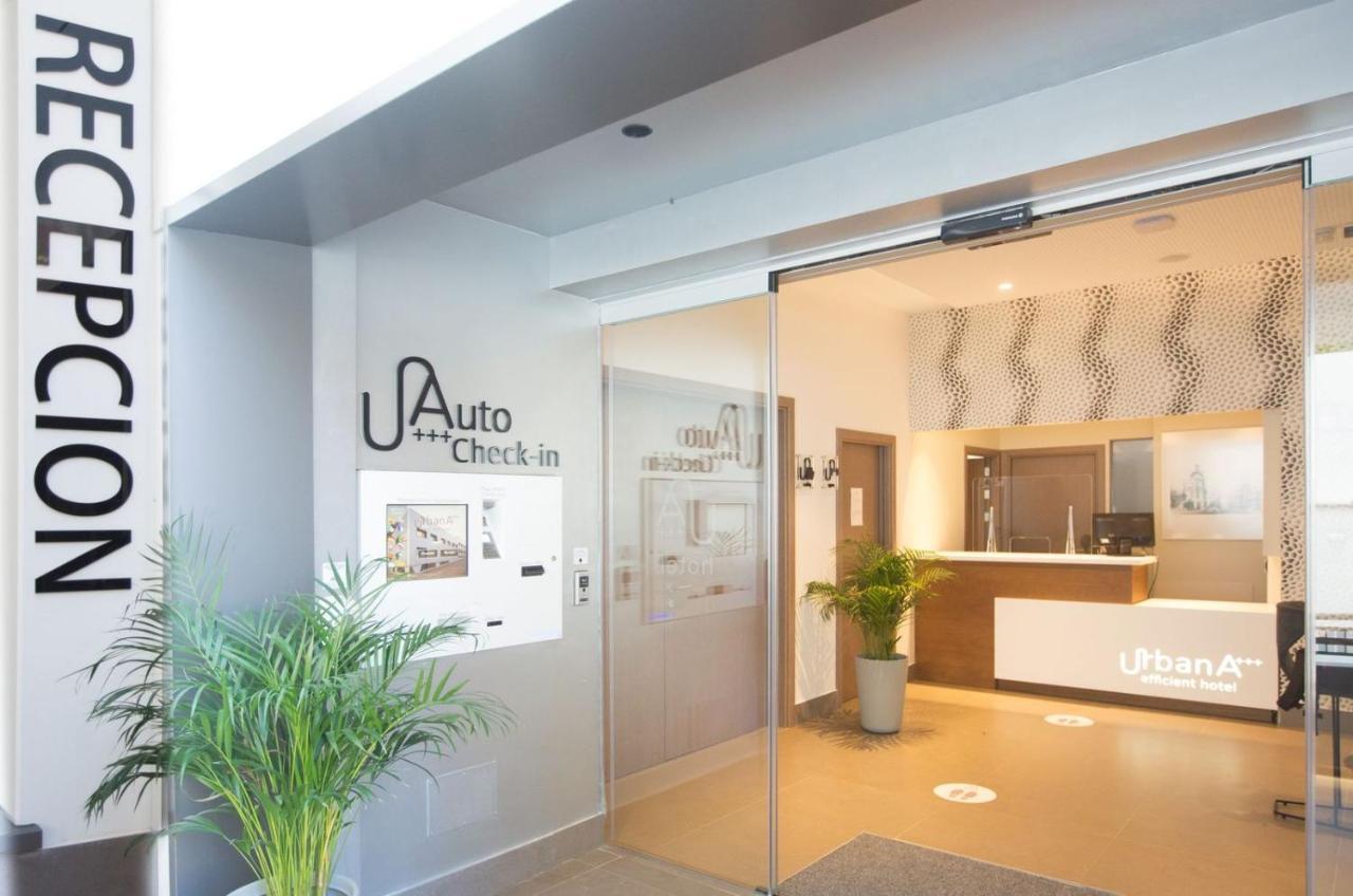 Urban A+++ Hotel Tres Cantos Kültér fotó